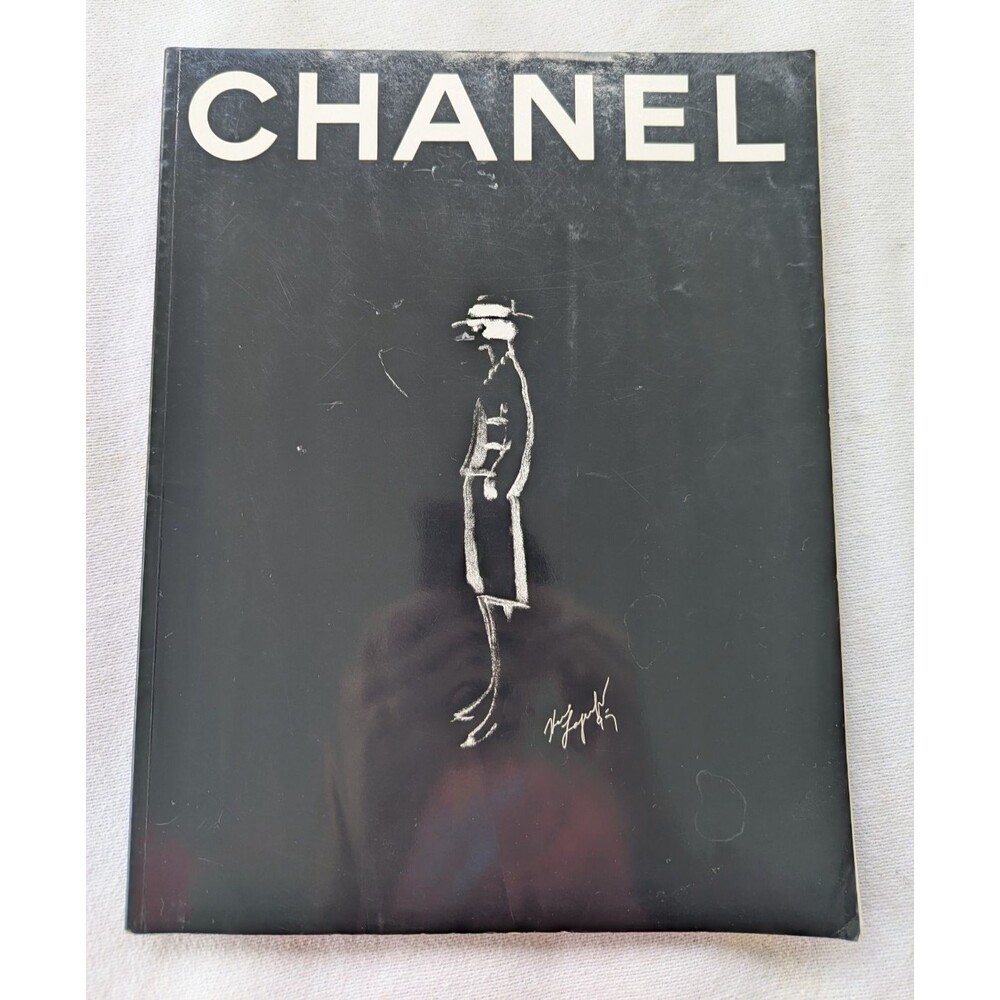 Vintage 1995 CHANEL Boutique Catalog Booklet French Language Rare Fashion Book